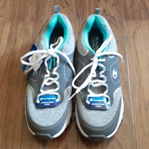 Champion memory foam athletic shoes